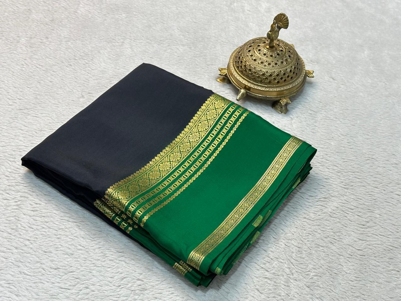 Versatile Solid Silk Blend Saree with Traditional Gold Border for All Occasions