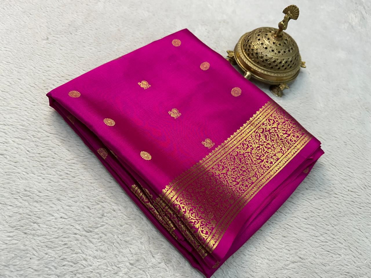 Statement Bridal Brocade Silk by Icultuer – Vibrant Patterns, Magnificent Pallu