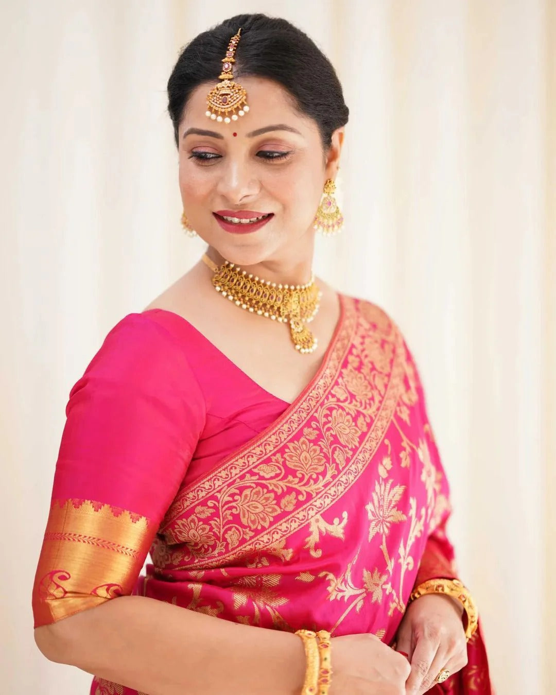 Dark Pink Soft Banarasi Silk Saree with Jacquard Weaving