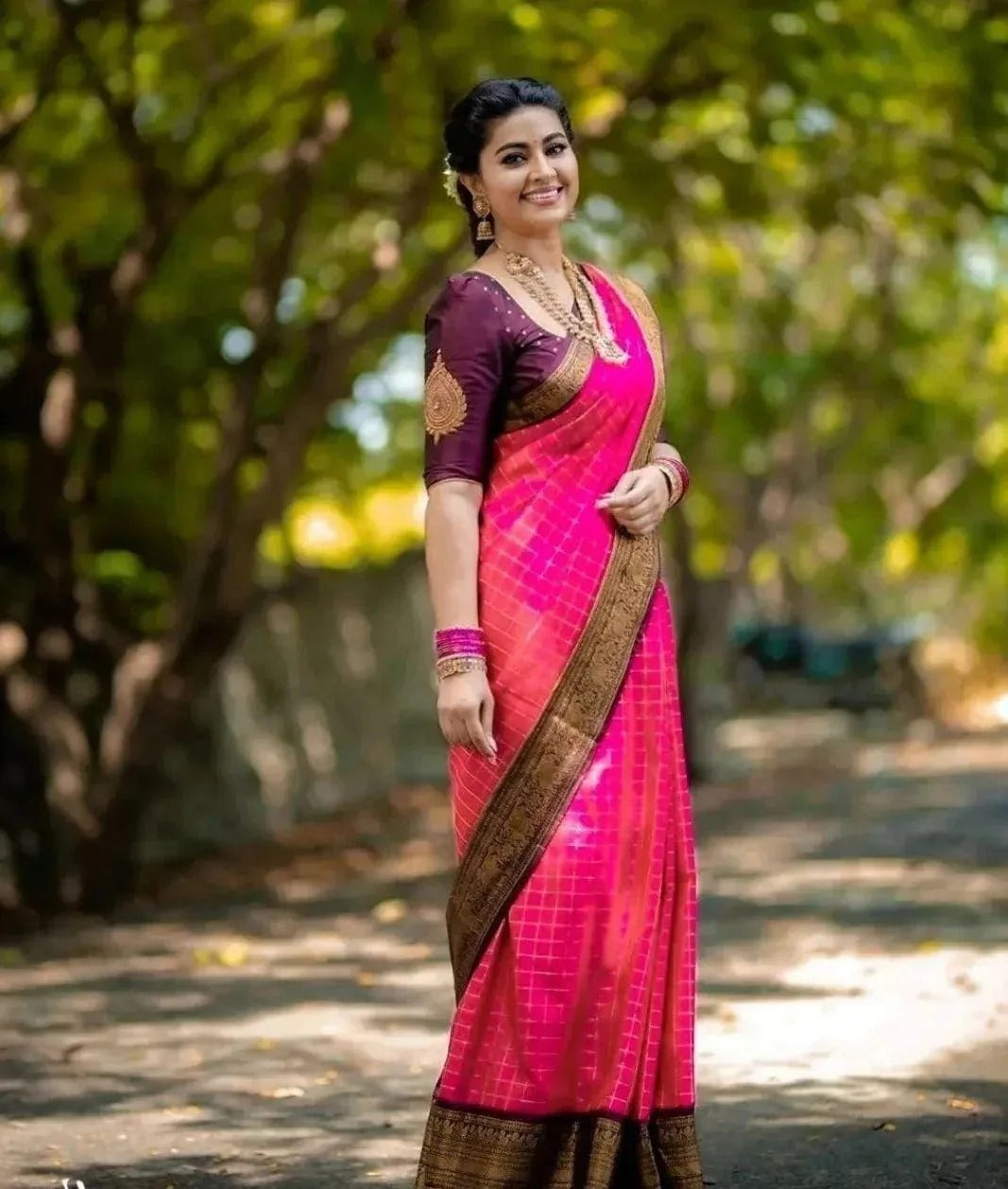 Pink Soft Silk Saree with Jacquard Weaving Border