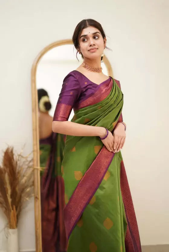 Light Green Floral Design Kanjivaram Jacquard by Icultuer