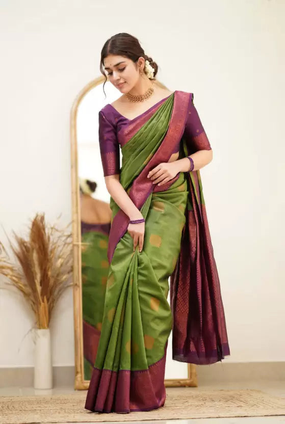 Light Green Floral Design Kanjivaram Jacquard by Icultuer