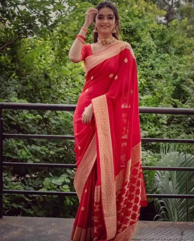 Red Color Floral Design Woven Kanjivaram Jacquard Silk by Icultuer by icultural