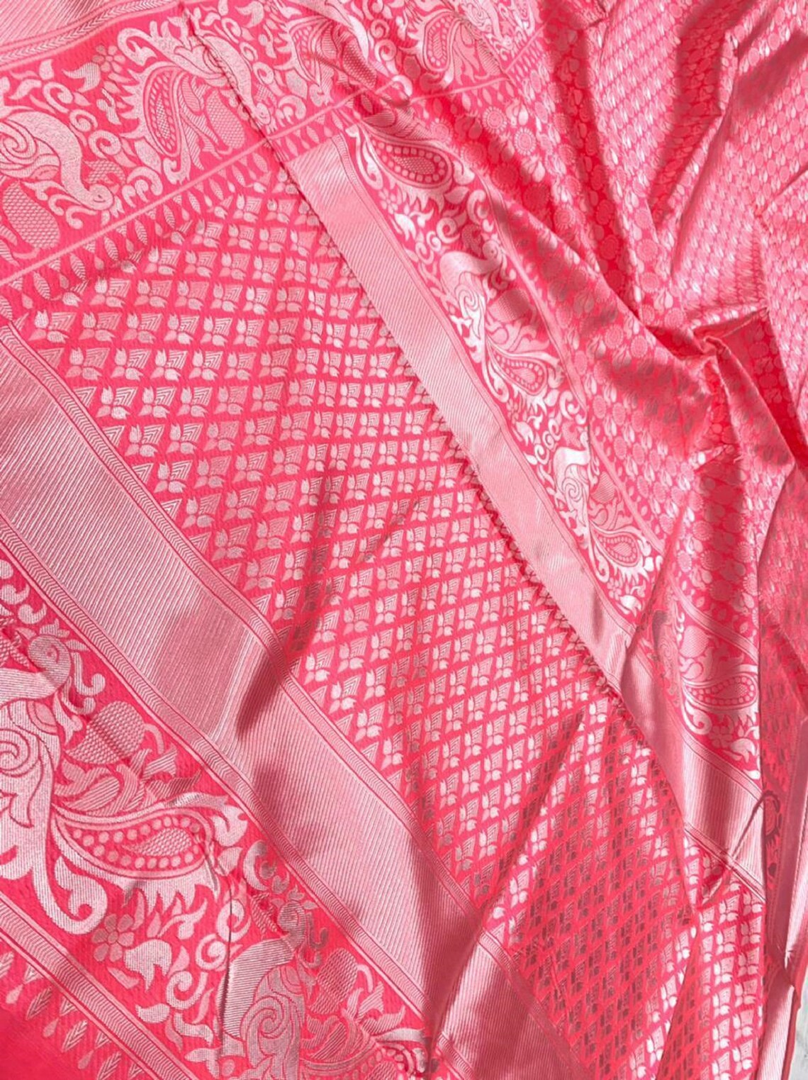 Luxurious Soft Litchi Silk by Icultuer with Jacquard Border