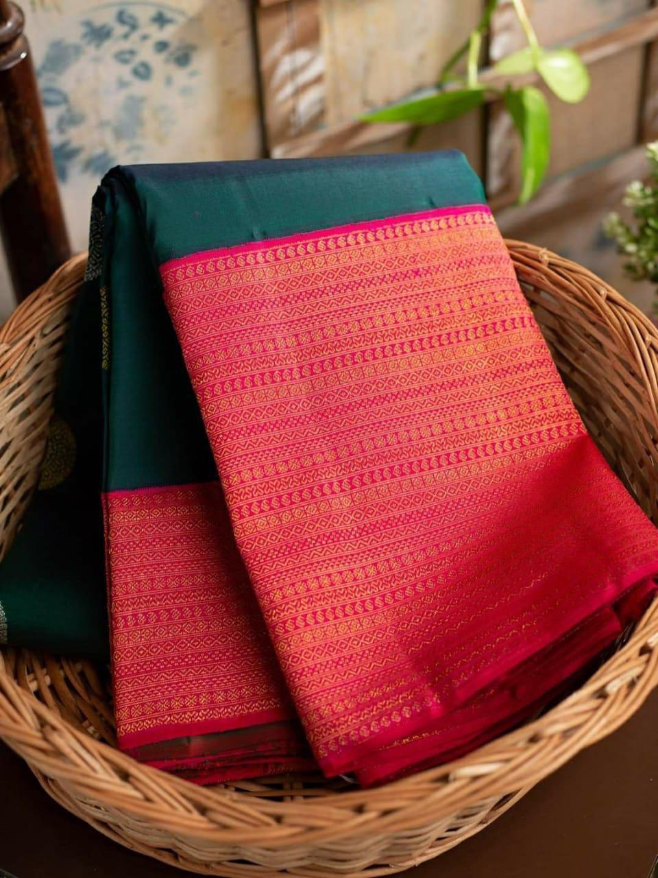 Green Women's Kanchipuram Soft Silk Banarasi by Icultuer