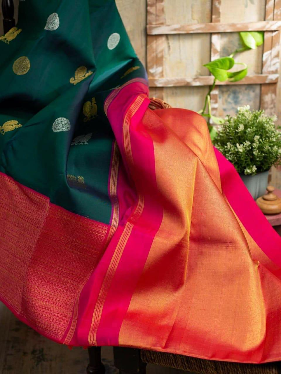 Green Women's Kanchipuram Soft Silk Banarasi by Icultuer