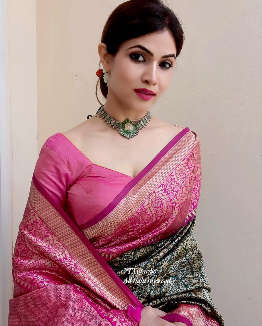 Pink Kanchipuram Silk by Icultuer with Golden Weaving Zari Borders
