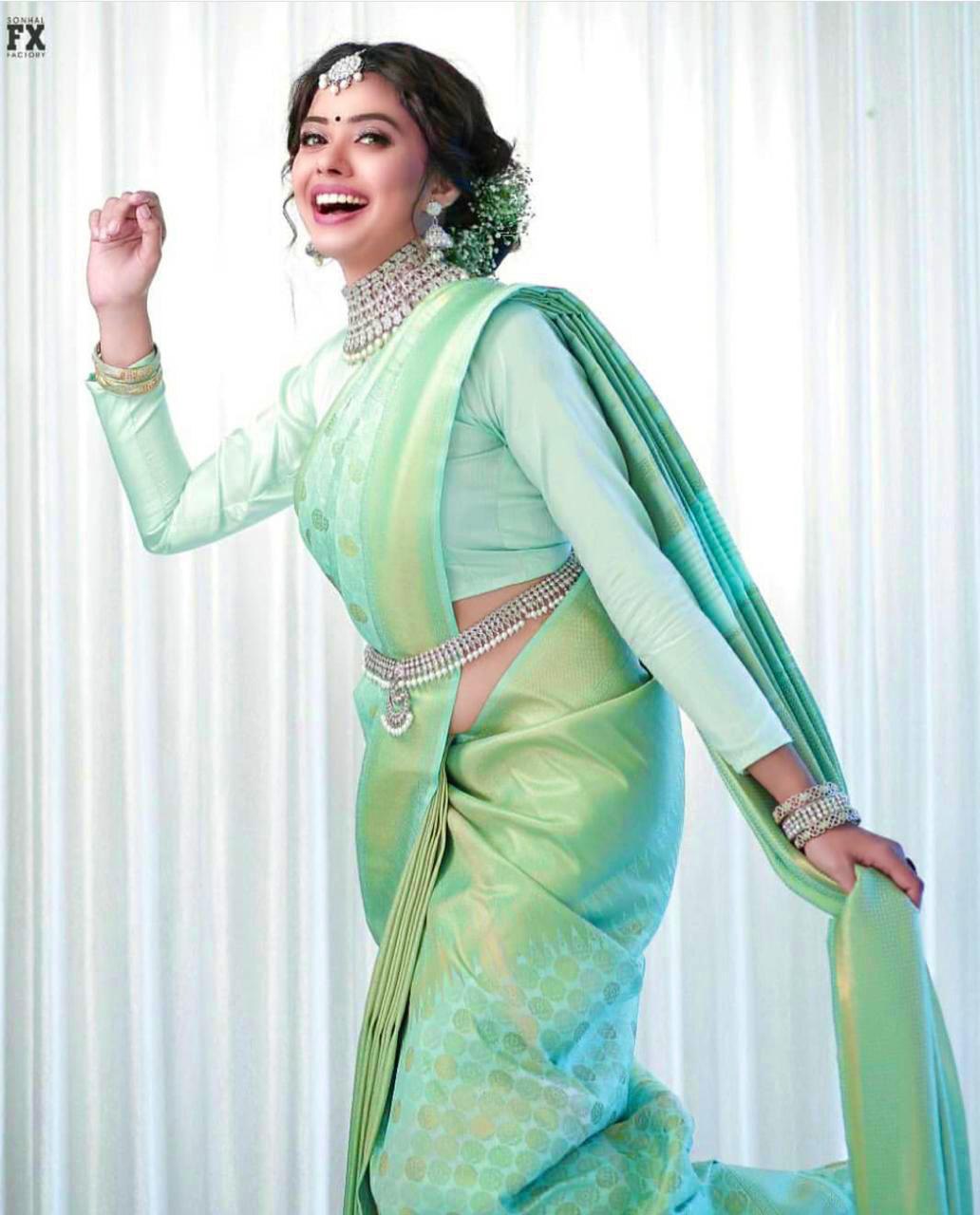 Green Golden Weaving Banarasi Silk Blend Jacquard by Icultuer