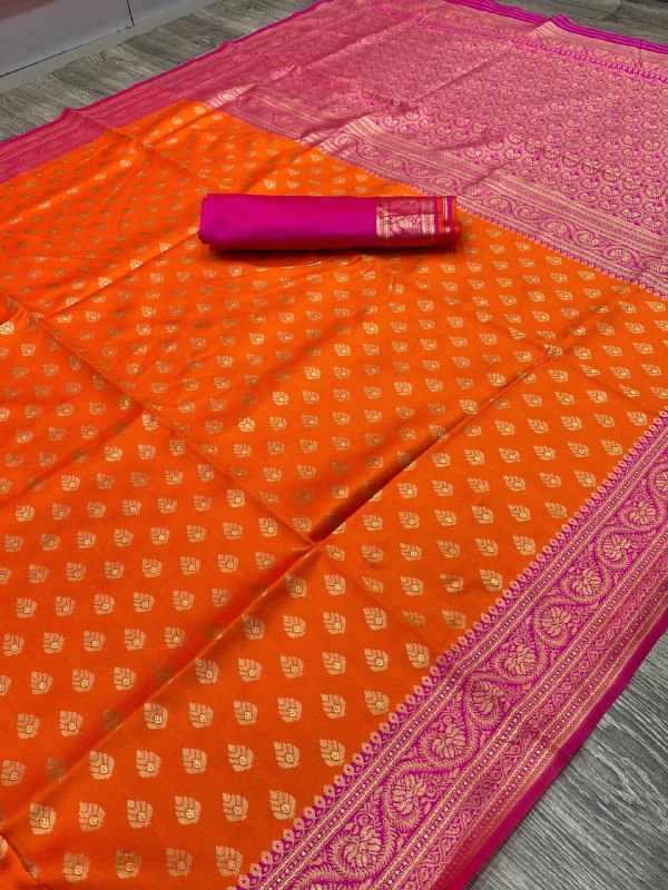 Casual Wear Golden Zari Woven Kanjivaram Soft Silk by Icultuer