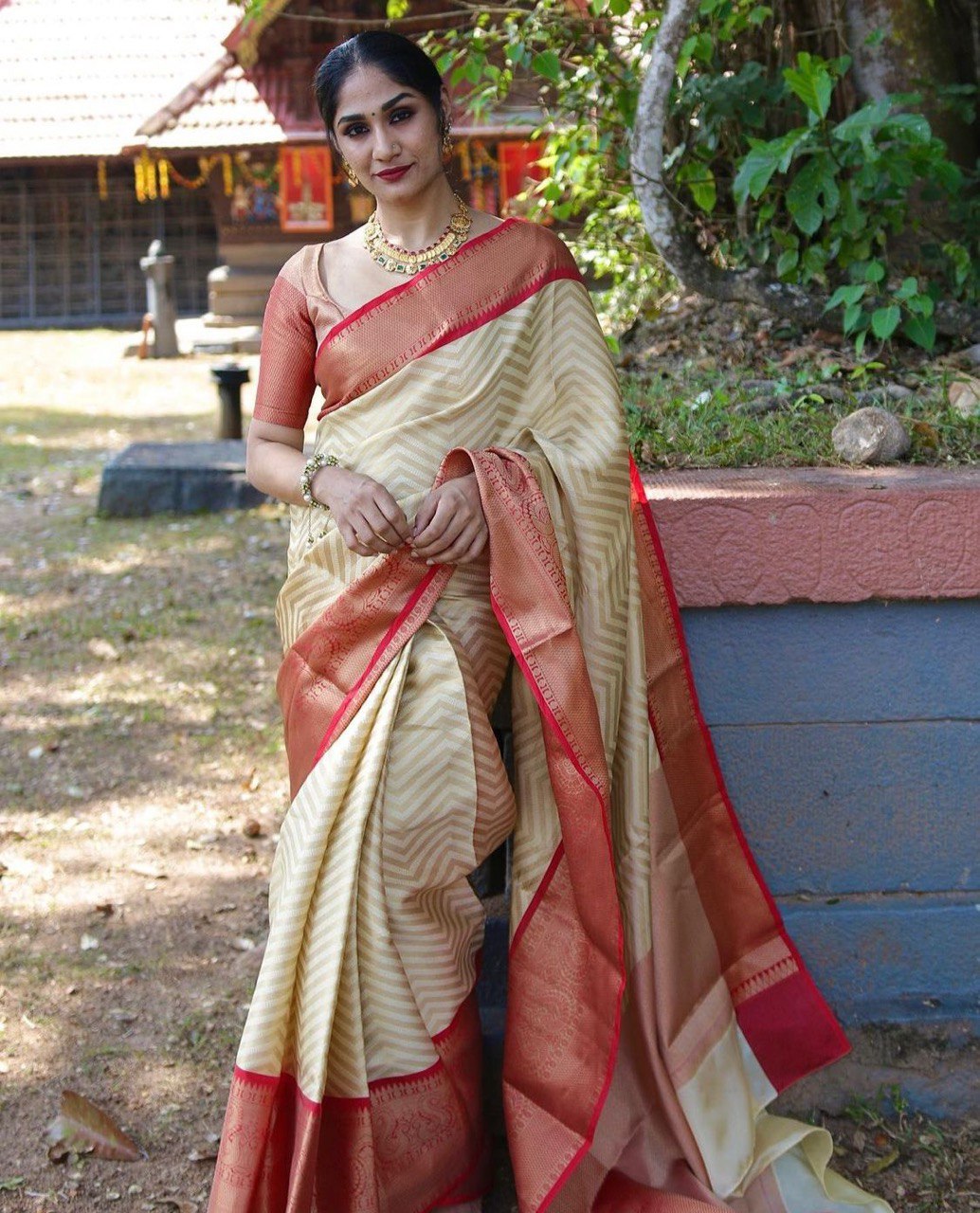 Zigzag Pattern Woven Design Kanjivaram Pure Silk by Icultuer