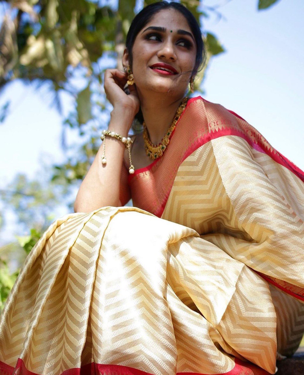 Zigzag Pattern Woven Design Kanjivaram Pure Silk by Icultuer