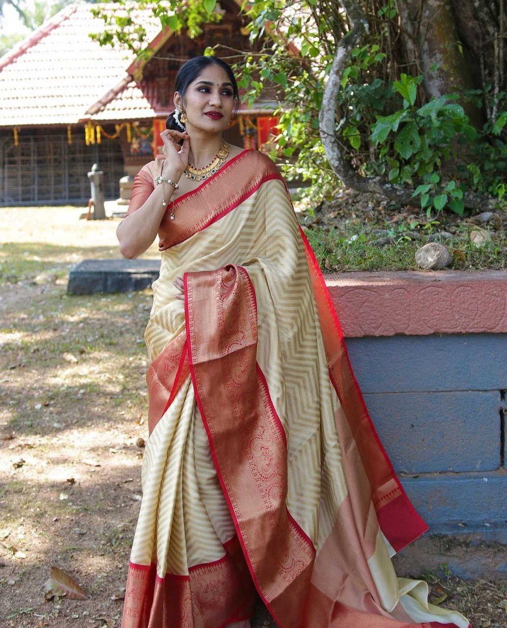 Zigzag Pattern Woven Design Kanjivaram Pure Silk by Icultuer
