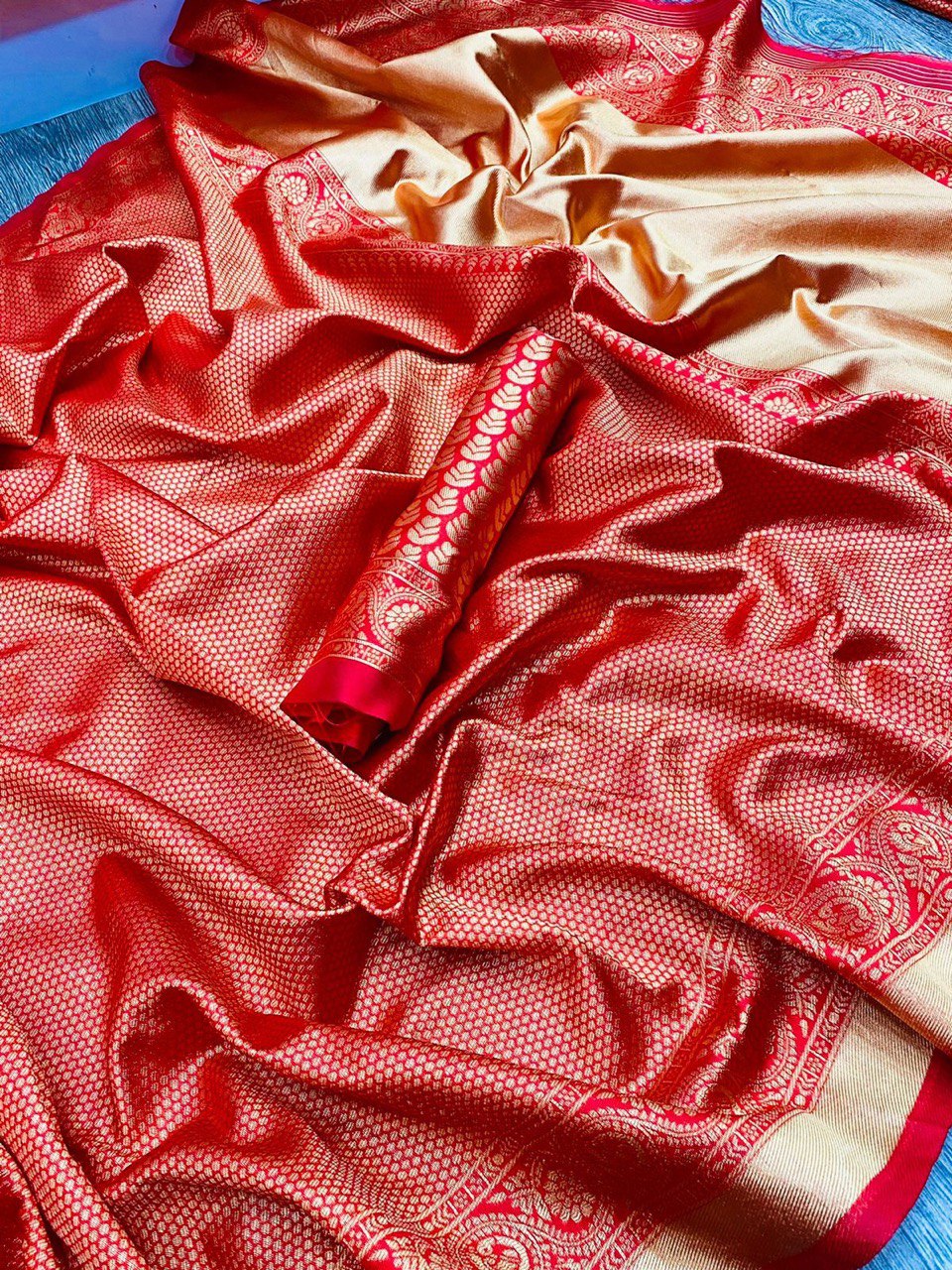 Beautiful Woven Design Soft Silk Kanjivaram by Icultuer