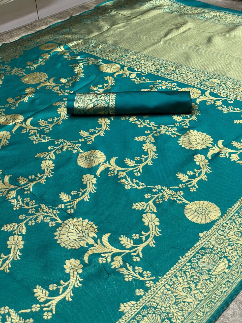 Green Zari Woven Design Kanjivaram Pure Art Silk by Icultuer