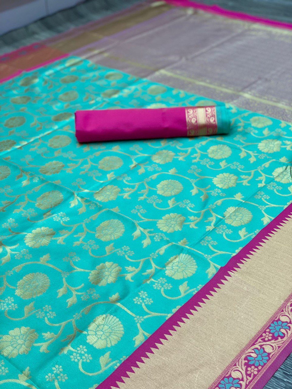 Woven Design Soft Silk Banarasi Jacquard by Icultuer