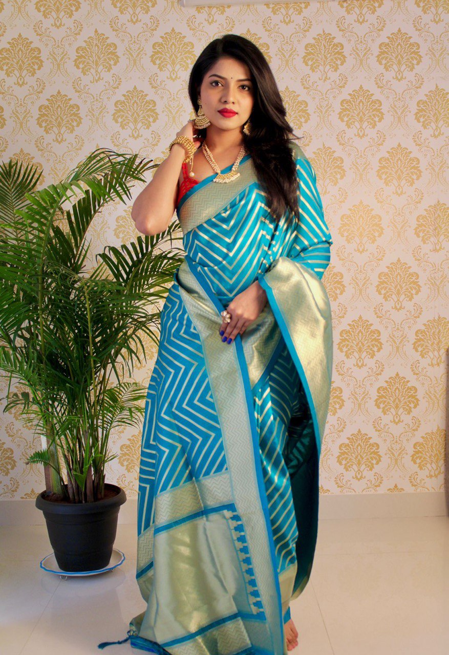 Golden Zari Woven Design Paithani Pure Silk by Icultuer for Wedding - icultural