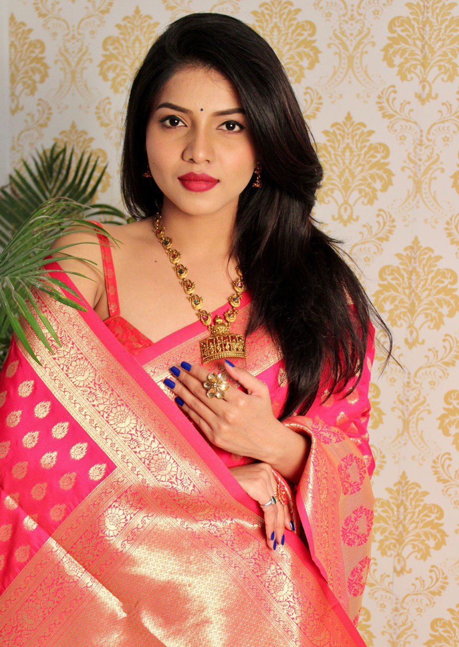 Pink Zari Weaving Kanjivaram Silk Blend by Icultuer
