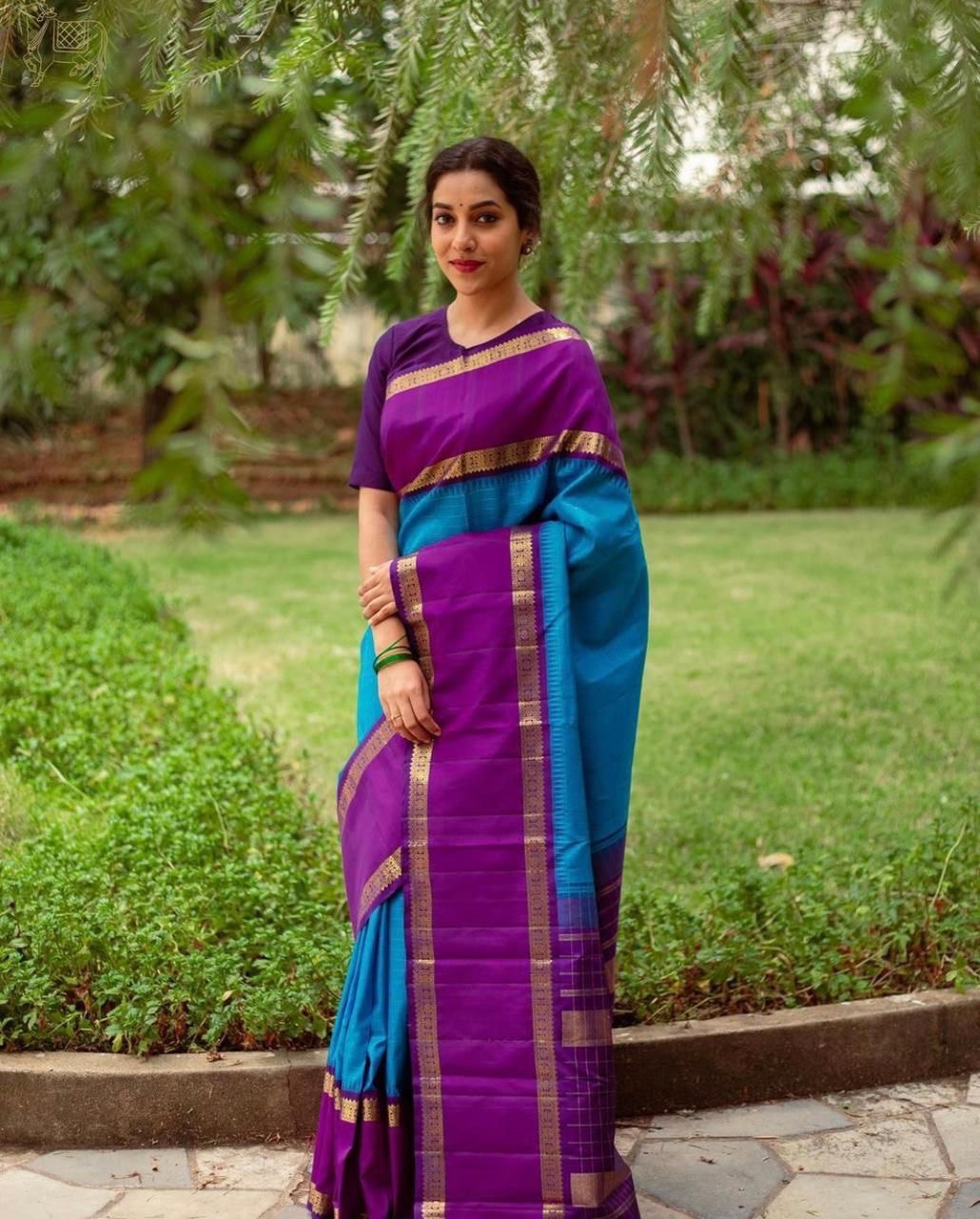 Royal Blue Banarasi Kanchipuram Silk by Icultuer With Plain Blouse