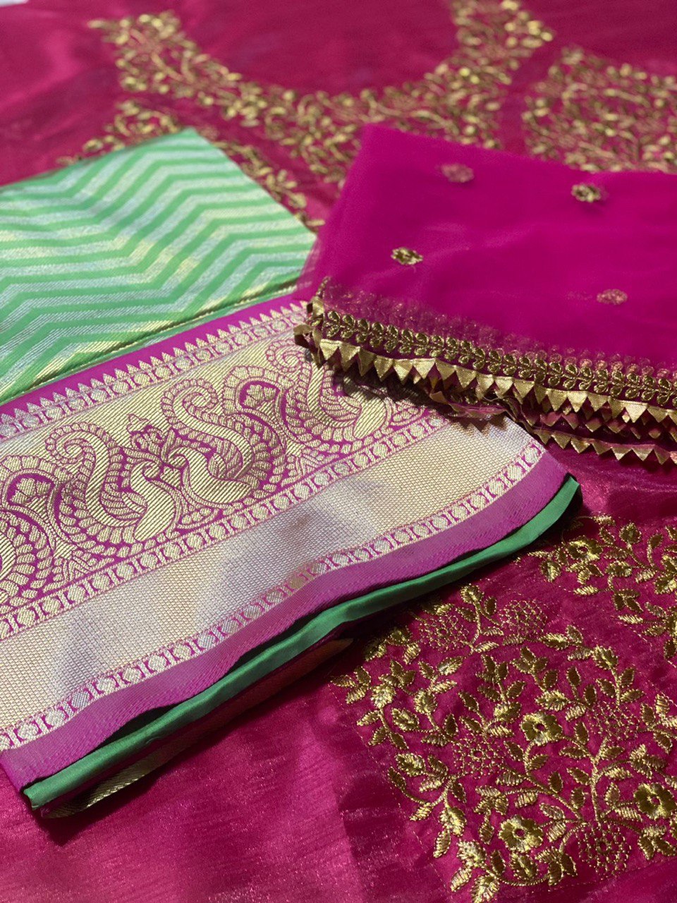 Pink & Green Kanjivaram Pure Silk by Icultuer & Blouse with Dupatta