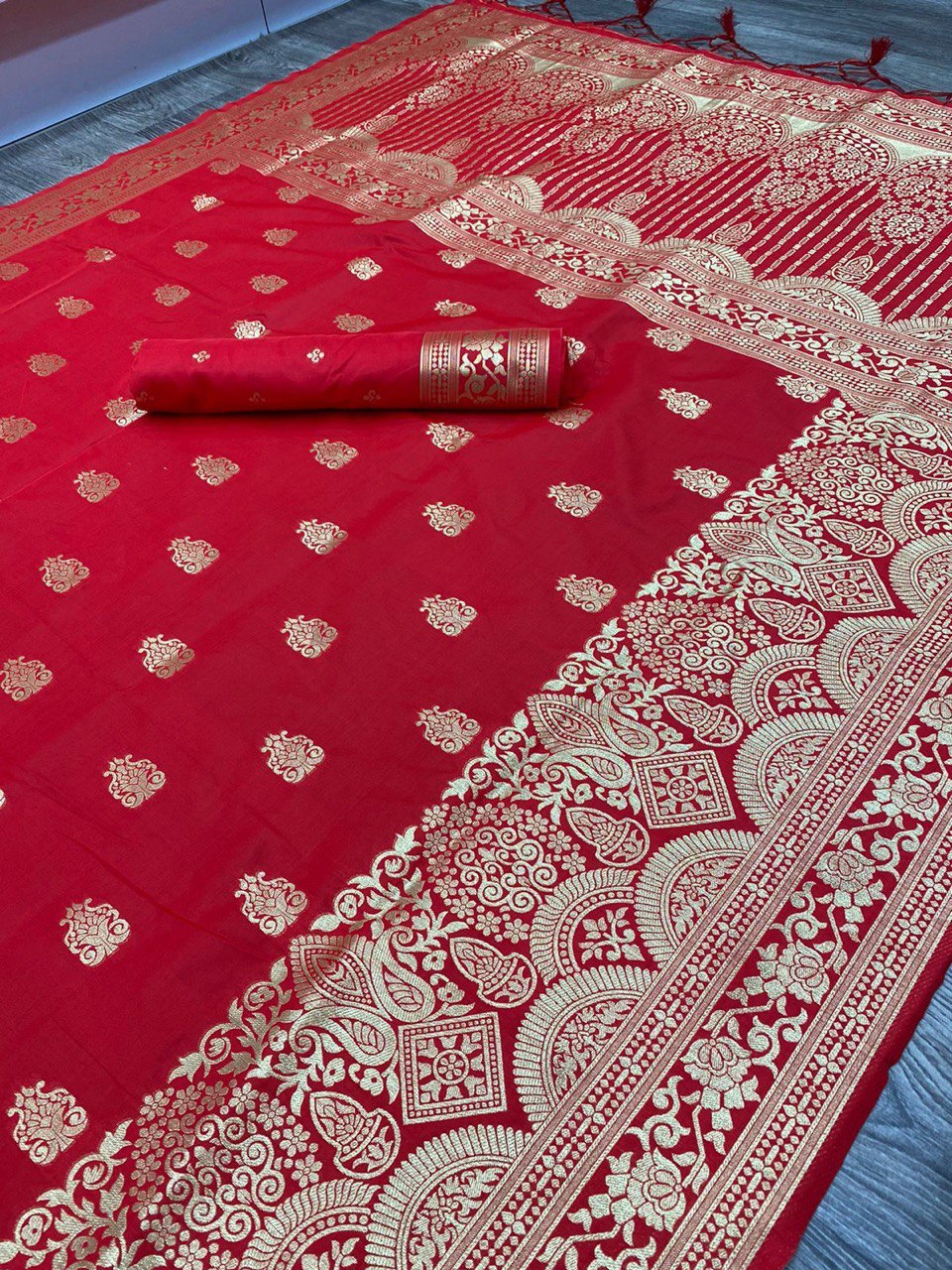 Red Zari Woven Design Soft Silk Kanjivaram Jacquard by Icultuer