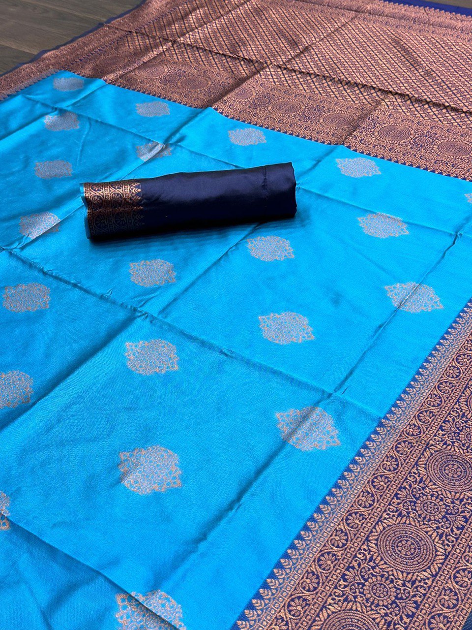 Pure Soft Silk Banarasi Kawda technique by Icultuer