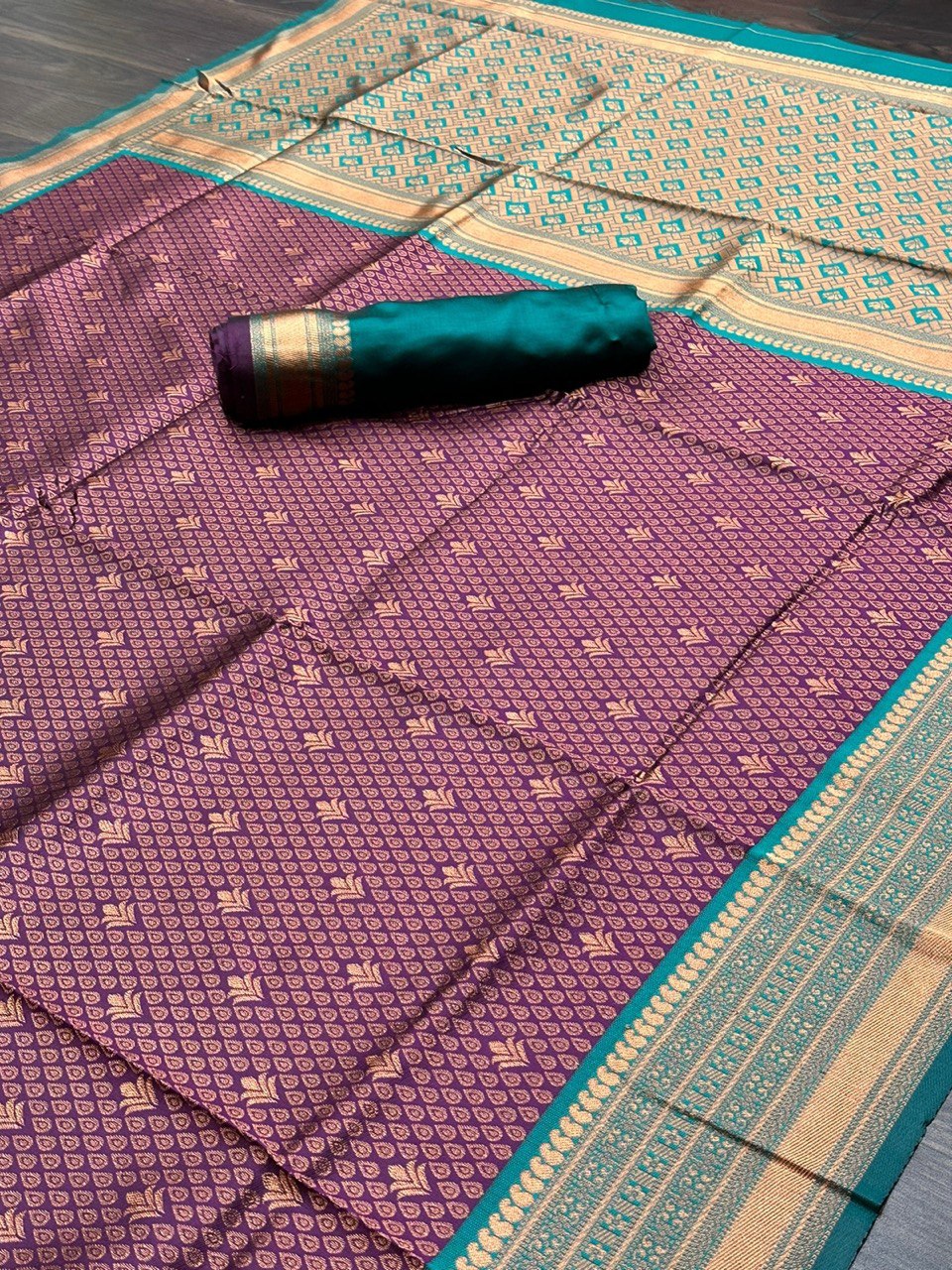 Lichi Pure Silk Copper Weaving by Icultuer