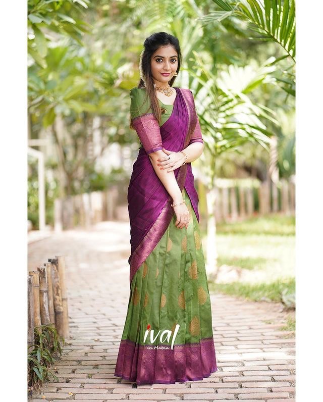 Green Pure Zari Weaving Half by Icultuer for Women's