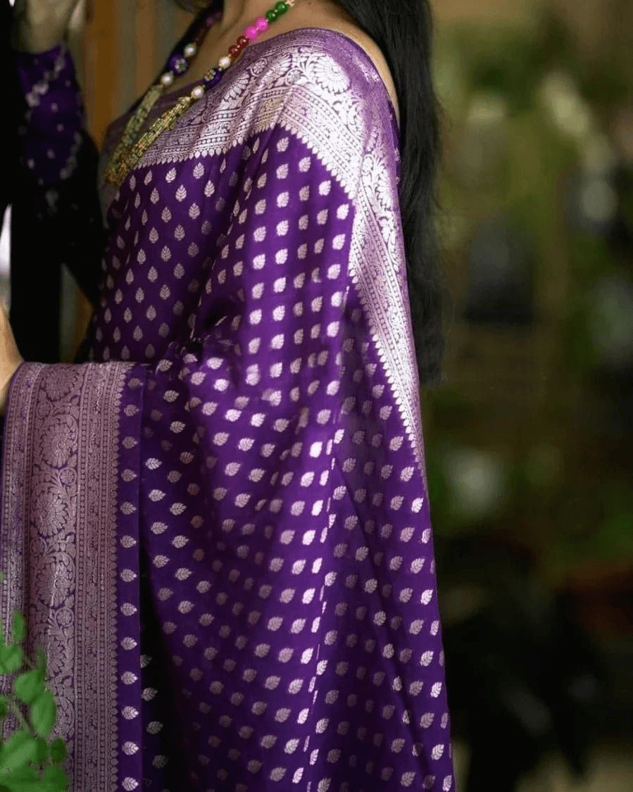 Pure Crepe Silk Saree with Zari Butties and Rich Pallu – Elegant Ethnic Wear