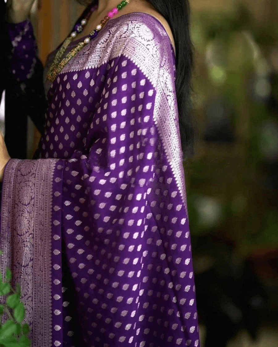 Pure Crepe Silk Saree with Zari Butties and Rich Pallu – Elegant Ethnic Wear