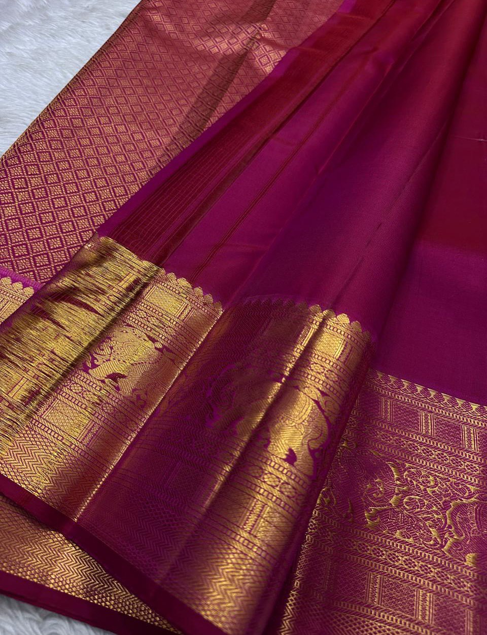 Royal icultural Kanjivaram Silk Saree with Elephant & Mandala Zari Butta