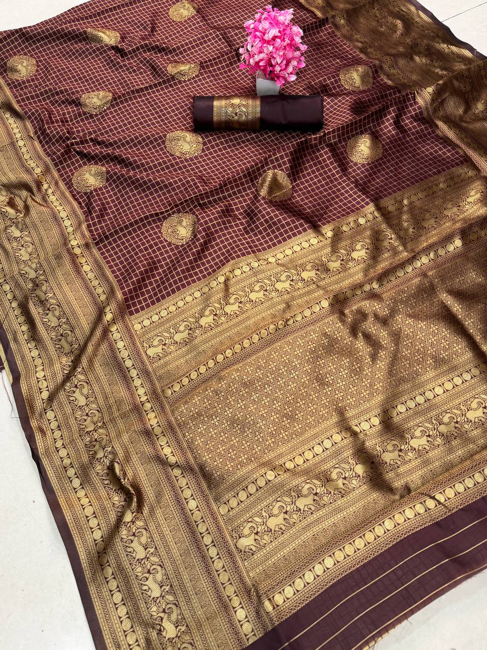 icultural Premium Luxury Banarasi Silk Saree with Grand icultural Gold Zari Pallu