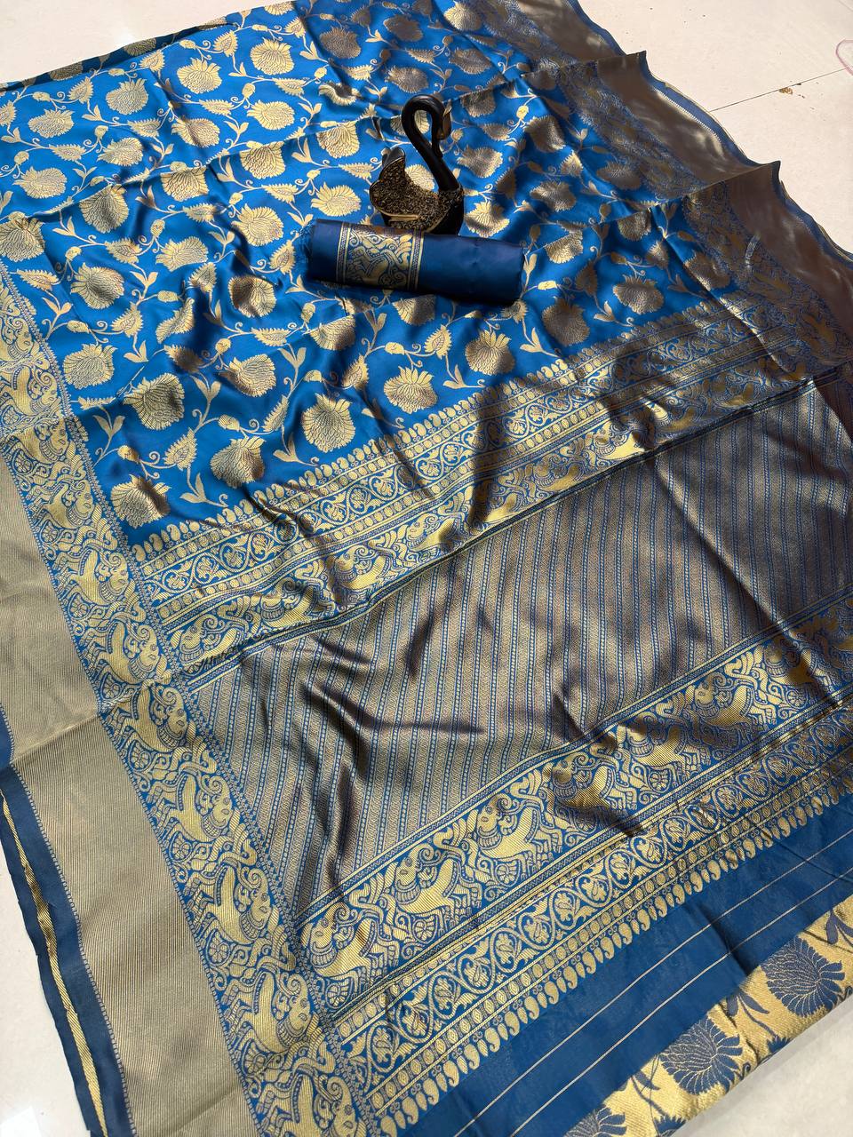 Royal icultural Blue Premium Luxury Silk Saree with icultural Gold Zari Floral Weave & Regal Border
