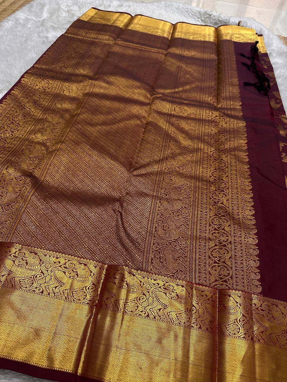 Crimson Royale Premium Luxury Silk Saree with All-Over icultural Gold Floral Zari Weave & Grand Heritage Border