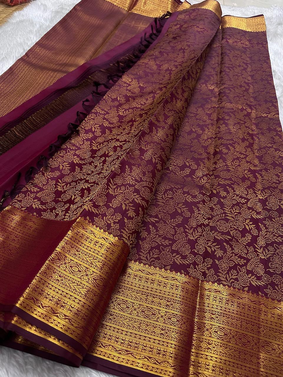 Banarasi Soft Silk Saree with Timeless Zari Detailing