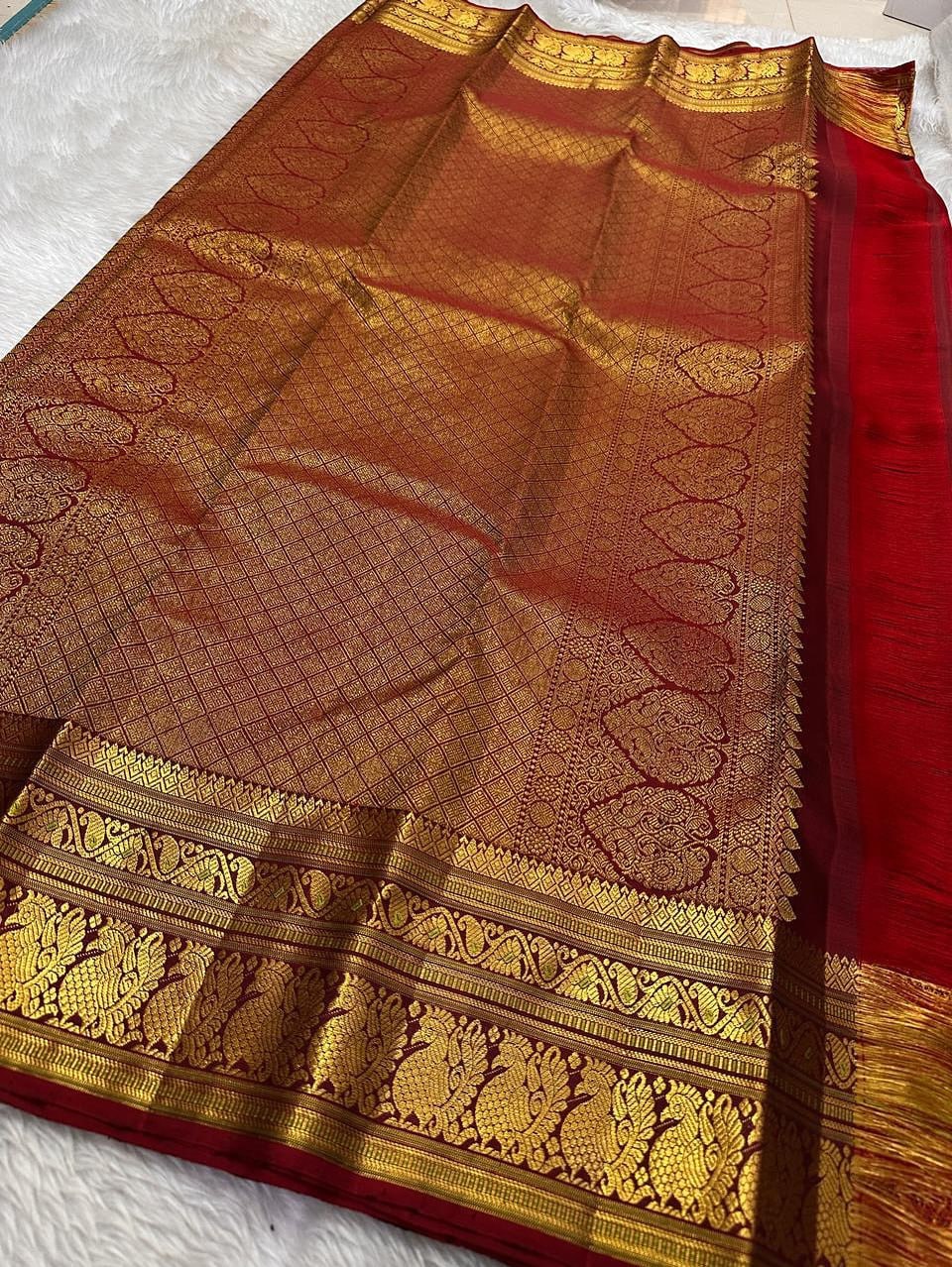 icultural – Banarasi Soft Silk Saree in Green & icultural