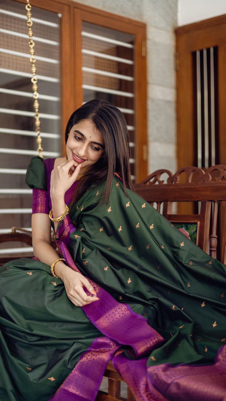 Dark Green Soft Silk Rich with Jacquard Waving Work by Icultuer