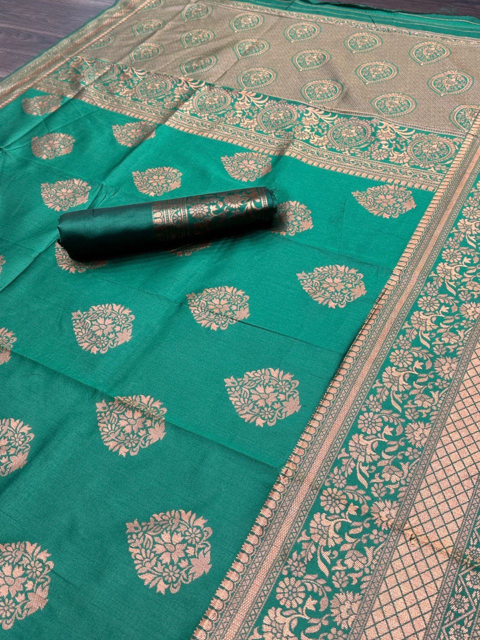 Soft Silk Jacquard Waving by Icultuer With Art Silk Blouse