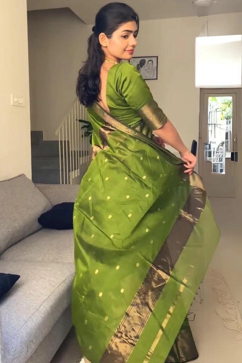 Green Pure Linen Silk Saree with Jacquard Weaving