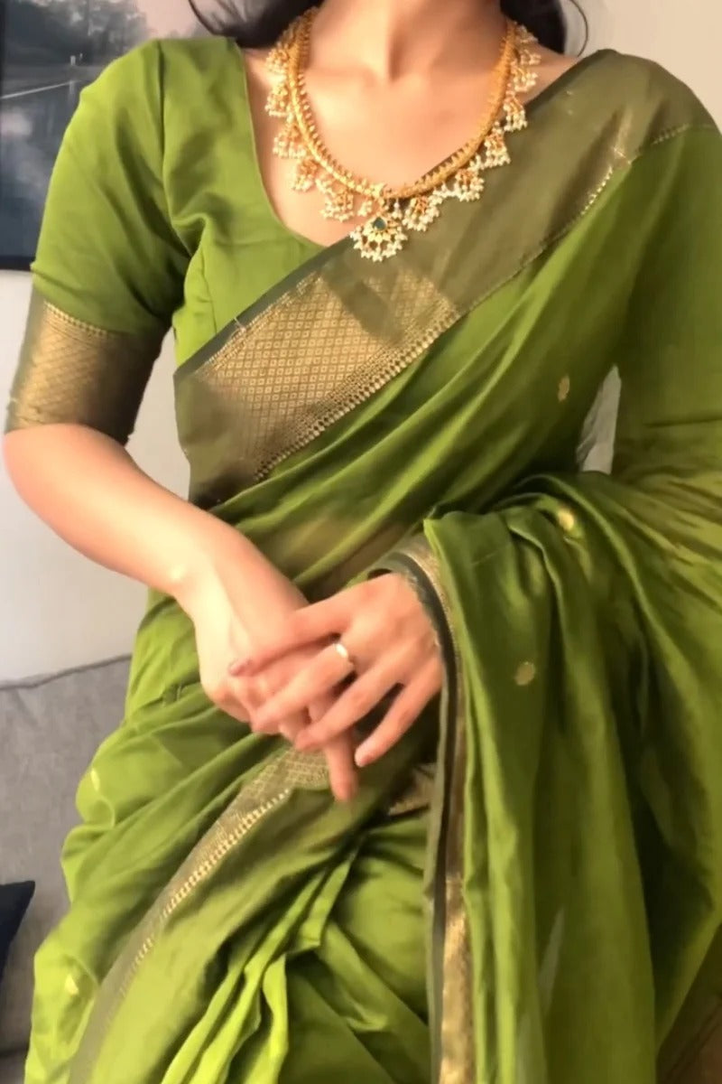 Green Pure Linen Silk Saree with Jacquard Weaving