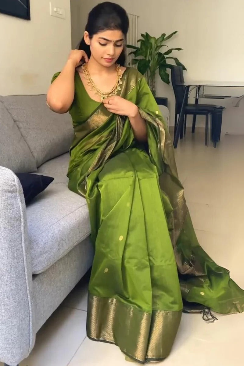Green Pure Linen Silk Saree with Jacquard Weaving